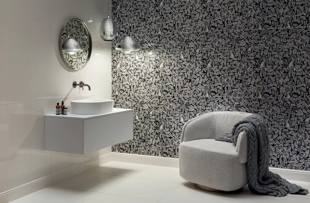 #Koupelna #inserta #Klasický styl #bílá #černá #Velký formát #Lesklý obklad #1500 a výše